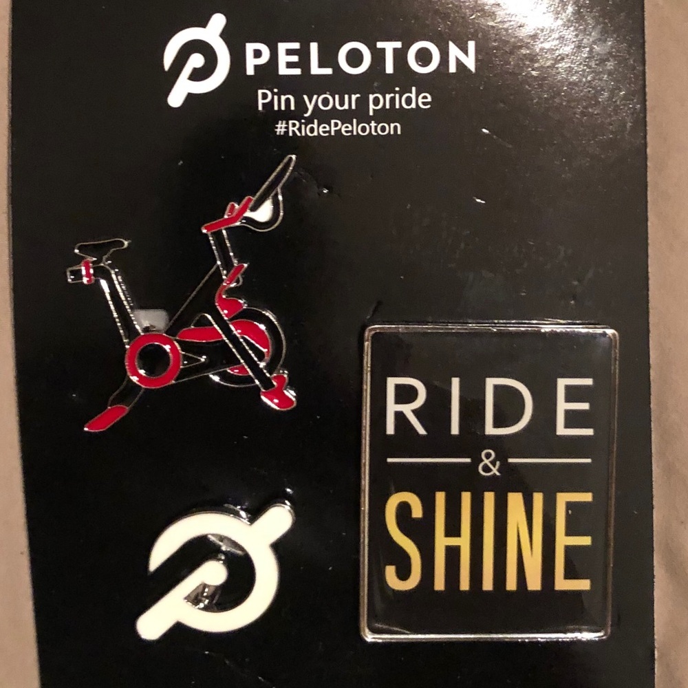 Peloton pins
